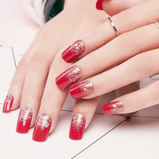 Artificial Nail Services